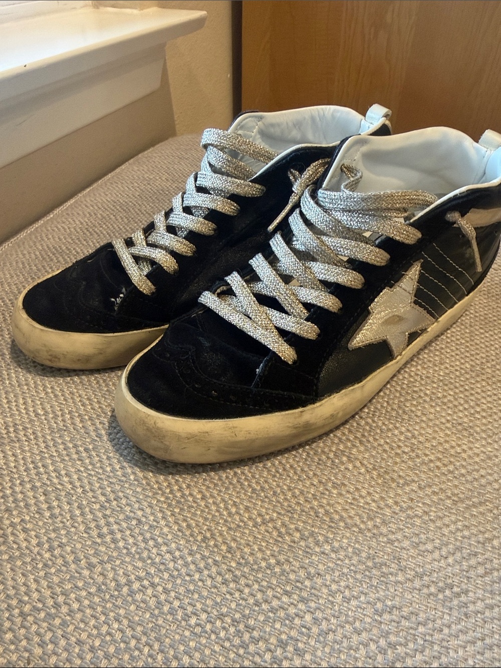 Golden Goose Black and Gold Mid Star